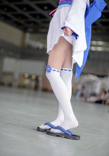 怎么咬女孩子的胸_高清高清在线