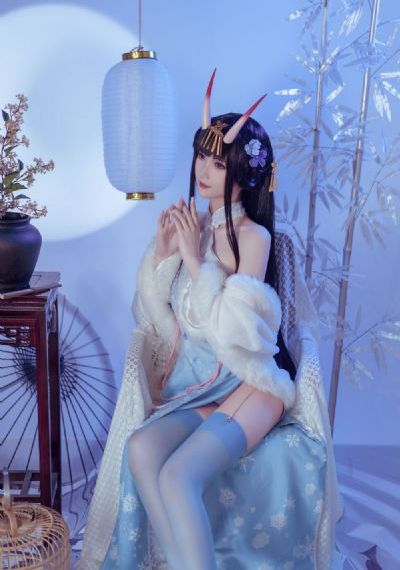 男人扒开美女狂揉_BD免费播放