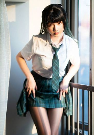 欧美老婆化妆视频_午夜伦不卡高清在线观看