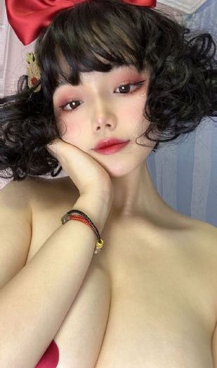 国产精品扒开腿爽爽爽_720高清免费观看