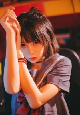 欧美发型女生长发图片_1080免费观看电视剧